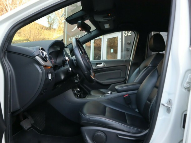 mercedes-benz-b-klasse-elektrisitet-2014-big-6