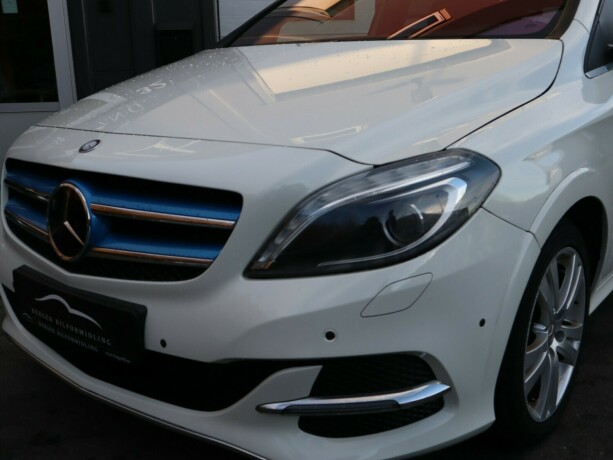 mercedes-benz-b-klasse-elektrisitet-2014-big-4