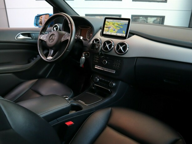 mercedes-benz-b-klasse-elektrisitet-2014-big-11