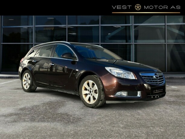 opel-insignia-bensin-2012-big-0