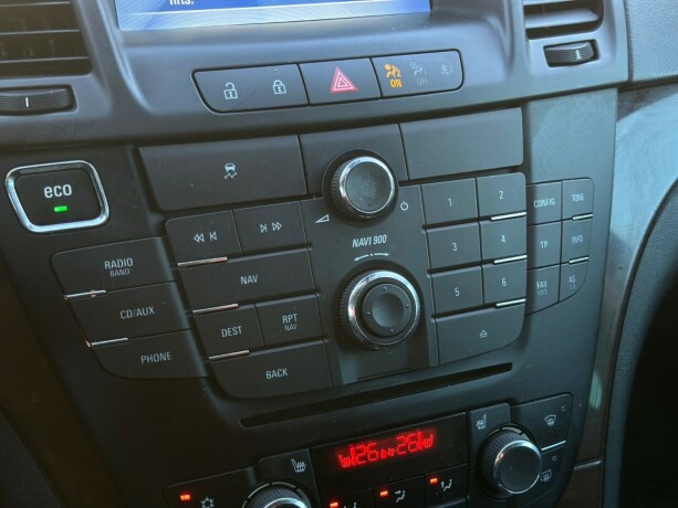 opel-insignia-bensin-2012-big-24