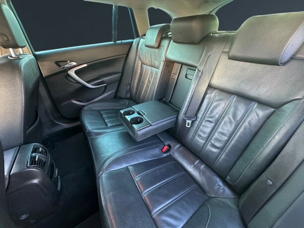 opel-insignia-bensin-2012-big-13