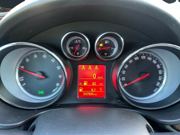 opel-insignia-bensin-2012-big-31