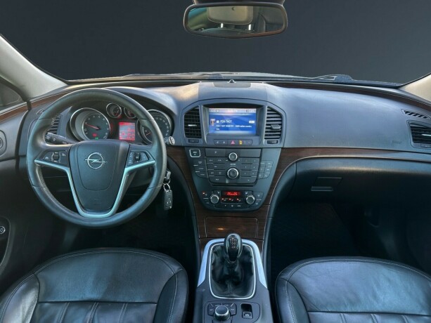 opel-insignia-bensin-2012-big-11
