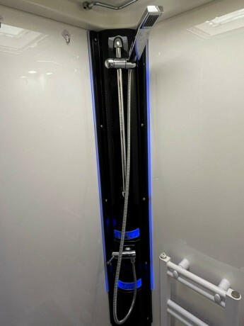 autostar-prestige-design-edition-i790lj-topputgave-2-enkle-senger-senkeseng-diesel-2021-big-70