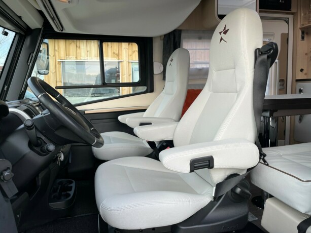 autostar-prestige-design-edition-i790lj-topputgave-2-enkle-senger-senkeseng-diesel-2021-big-21