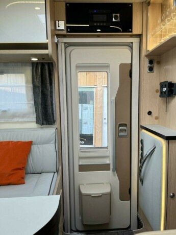 autostar-prestige-design-edition-i790lj-topputgave-2-enkle-senger-senkeseng-diesel-2021-big-41