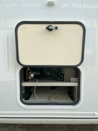 autostar-prestige-design-edition-i790lj-topputgave-2-enkle-senger-senkeseng-diesel-2021-big-9