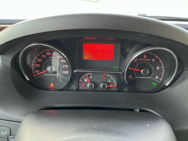 autostar-prestige-design-edition-i790lj-topputgave-2-enkle-senger-senkeseng-diesel-2021-big-26