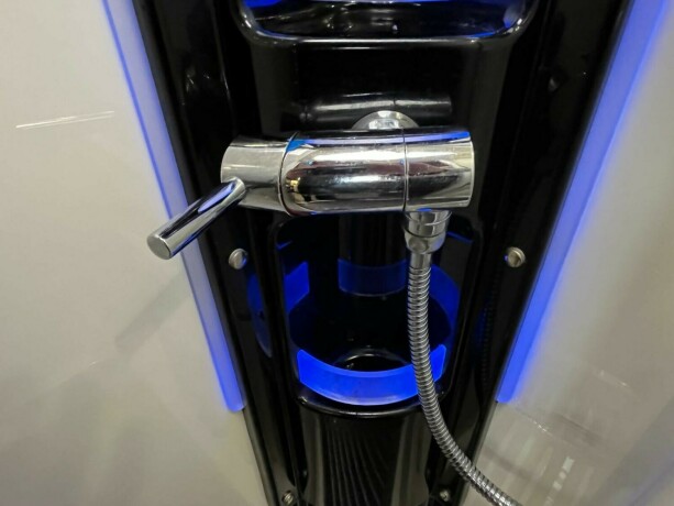 autostar-prestige-design-edition-i790lj-topputgave-2-enkle-senger-senkeseng-diesel-2021-big-72