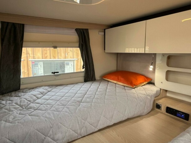 autostar-prestige-design-edition-i790lj-topputgave-2-enkle-senger-senkeseng-diesel-2021-big-86