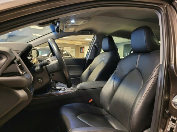 toyota-camry-elektrisitetbensin-2019-big-19