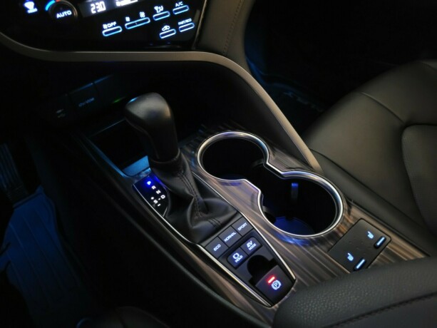 toyota-camry-elektrisitetbensin-2019-big-21