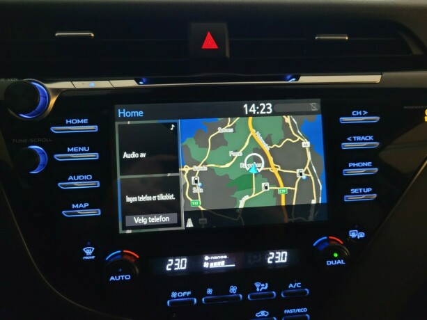 toyota-camry-elektrisitetbensin-2019-big-24