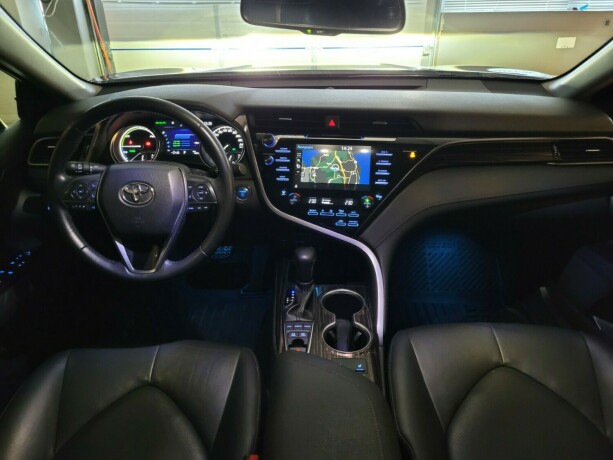 toyota-camry-elektrisitetbensin-2019-big-27