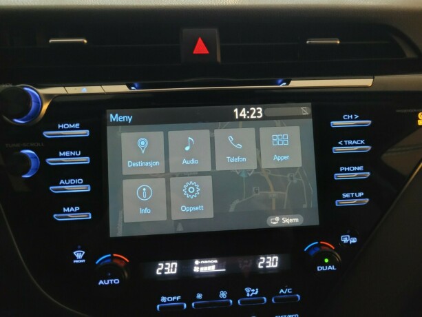 toyota-camry-elektrisitetbensin-2019-big-25