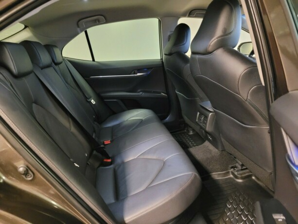 toyota-camry-elektrisitetbensin-2019-big-16