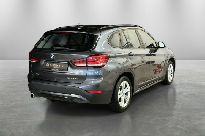 bmw-x1-elektrisitetbensin-2021-big-7