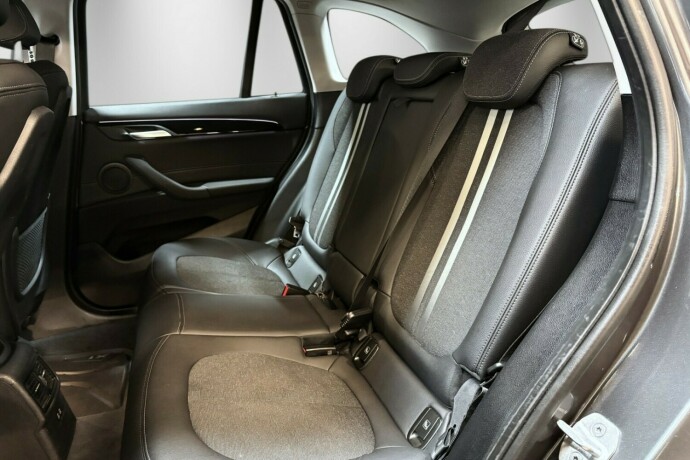 bmw-x1-elektrisitetbensin-2021-big-11