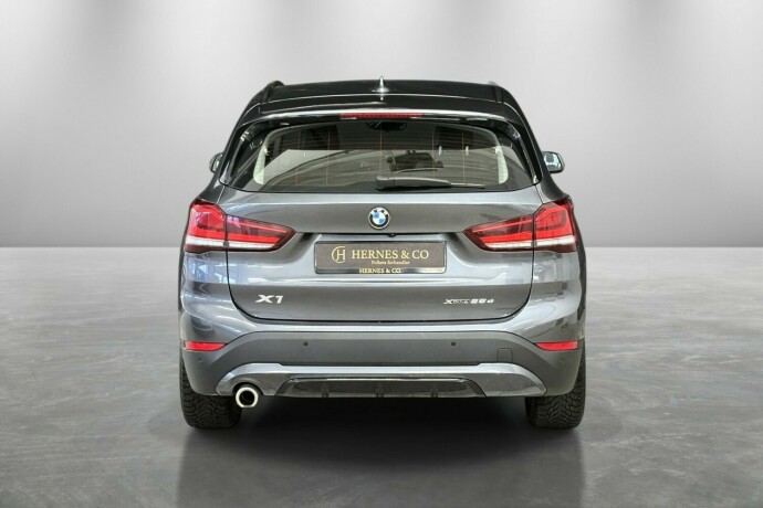 bmw-x1-elektrisitetbensin-2021-big-6