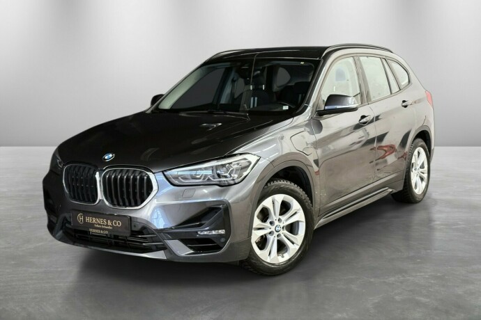 bmw-x1-elektrisitetbensin-2021-big-0