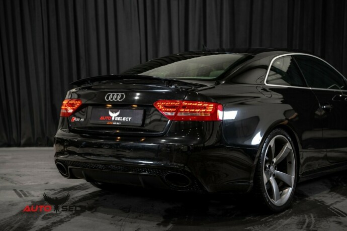 audi-rs5-bensin-2011-big-12
