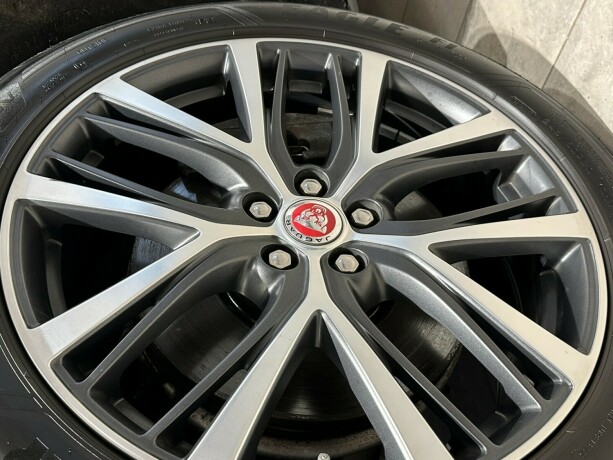 jaguar-i-pace-elektrisitet-2019-big-34