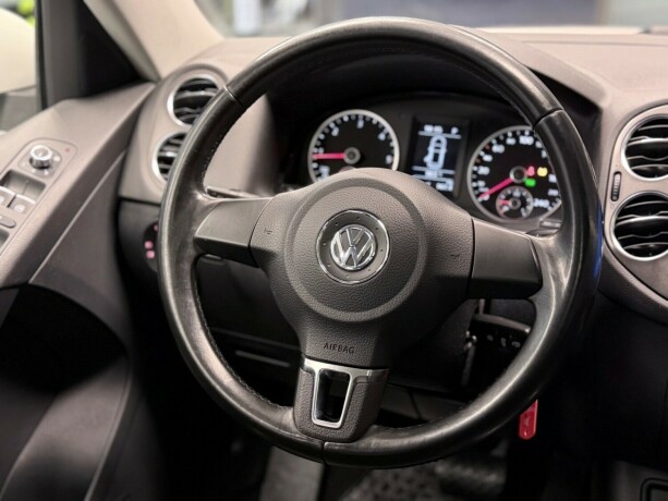 volkswagen-tiguan-diesel-2011-big-20