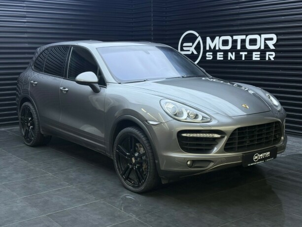 porsche-cayenne-diesel-2010-big-0