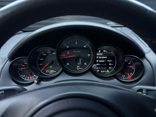 porsche-cayenne-diesel-2010-big-13