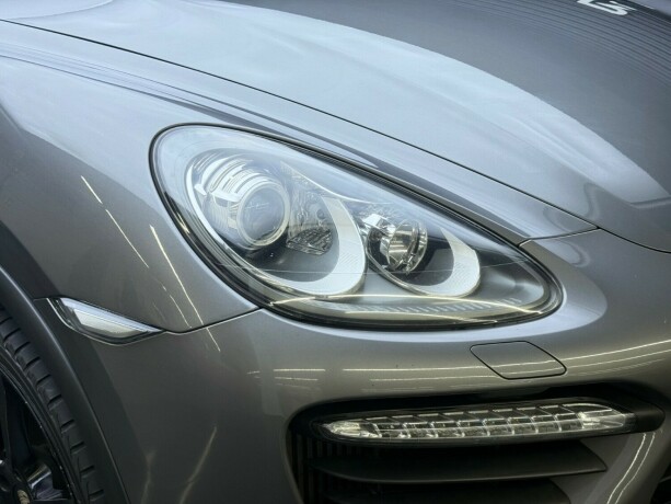 porsche-cayenne-diesel-2010-big-3