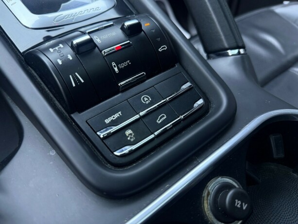 porsche-cayenne-diesel-2010-big-24