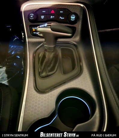 dodge-challenger-bensin-2015-big-10