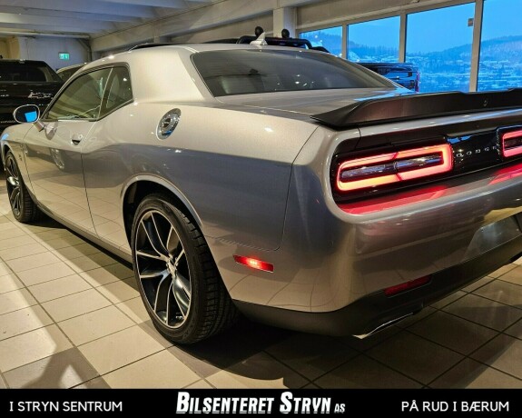 dodge-challenger-bensin-2015-big-4
