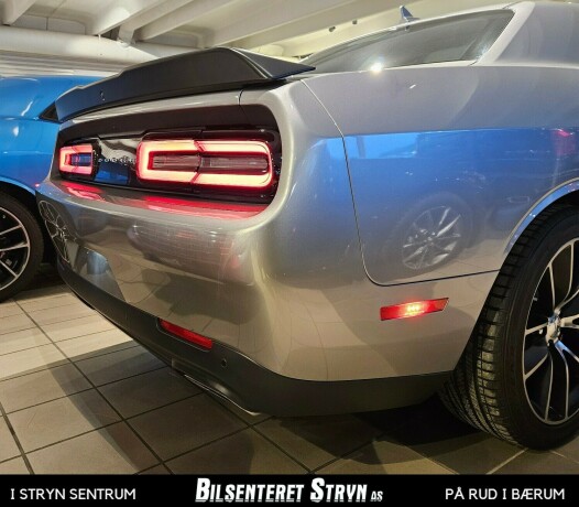 dodge-challenger-bensin-2015-big-6