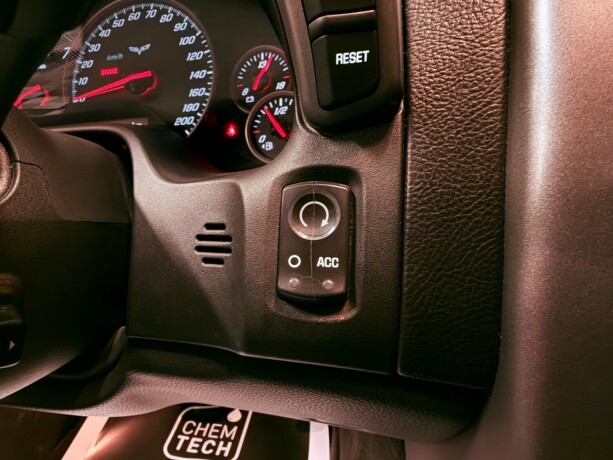 chevrolet-corvette-bensin-2006-big-29