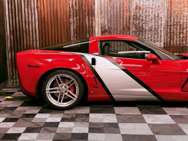 chevrolet-corvette-bensin-2006-big-4