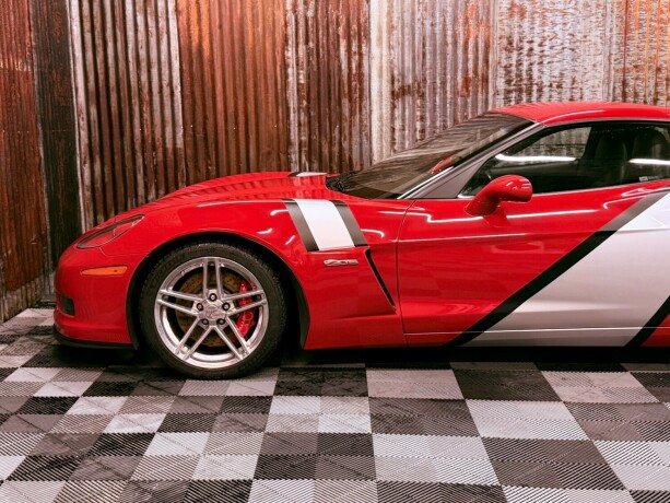 chevrolet-corvette-bensin-2006-big-16