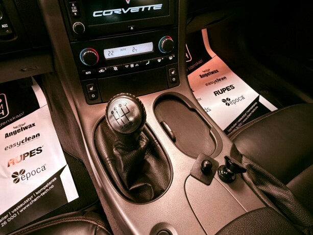 chevrolet-corvette-bensin-2006-big-31