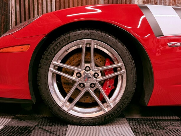 chevrolet-corvette-bensin-2006-big-18