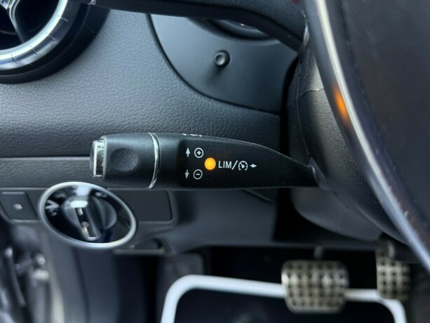 mercedes-benz-cla-bensin-2017-big-16