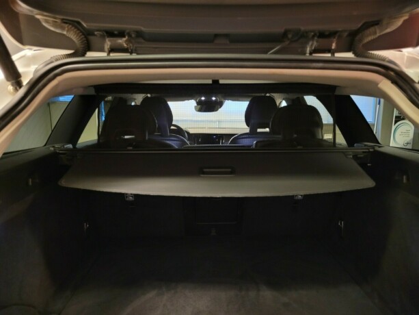 volvo-v90-cross-country-diesel-2018-big-17