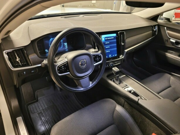 volvo-v90-cross-country-diesel-2018-big-23