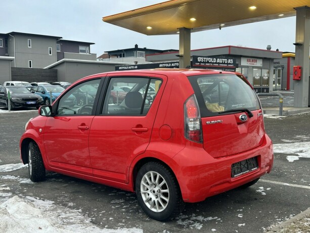 subaru-justy-bensin-2010-big-4