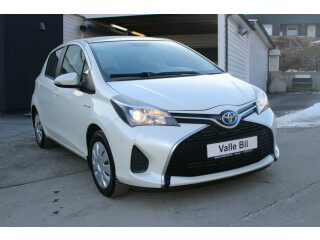 Toyota | Yaris | Elektrisitet+bensin | 2015