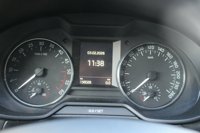 skoda-octavia-diesel-2015-big-7