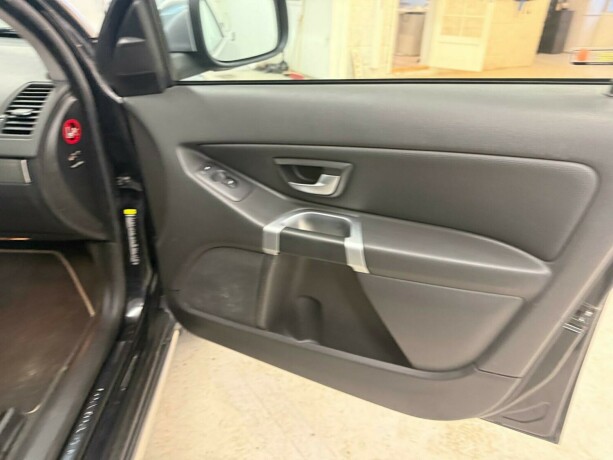 volvo-xc-90-diesel-2009-big-8