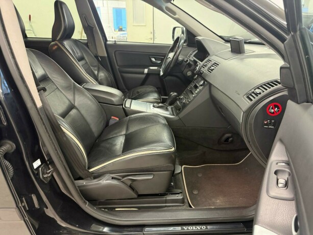 volvo-xc-90-diesel-2009-big-9