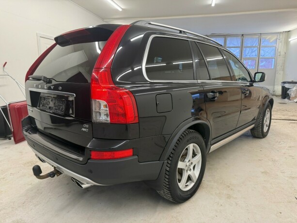 volvo-xc-90-diesel-2009-big-2