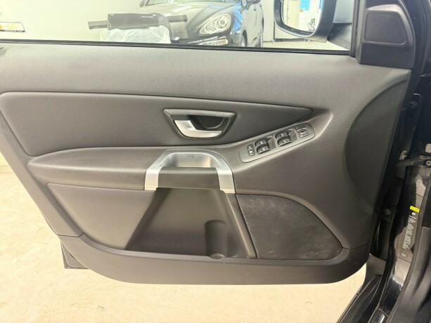 volvo-xc-90-diesel-2009-big-20